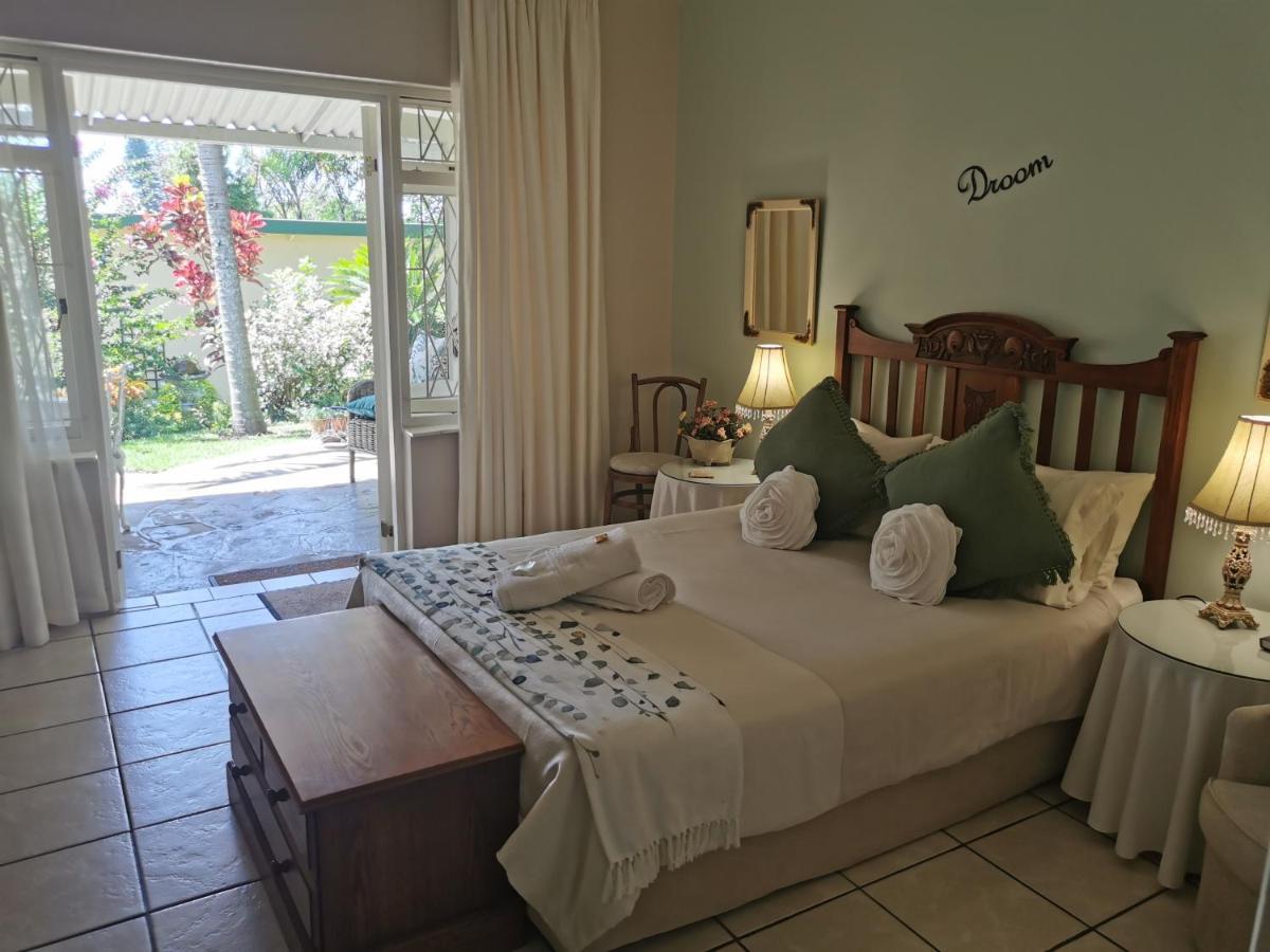 Eight Palms Hotel Port Edward Kültér fotó