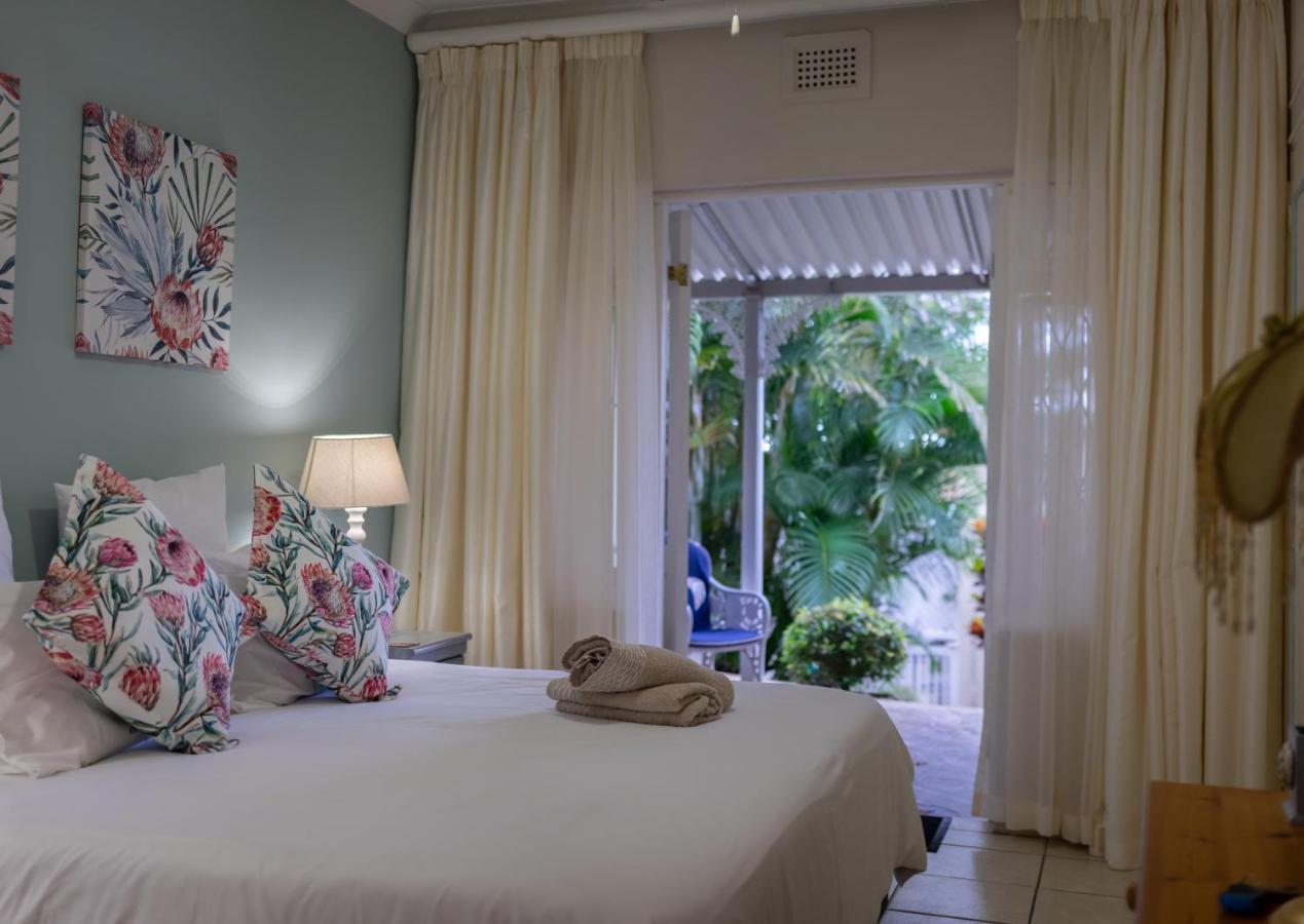 Eight Palms Hotel Port Edward Kültér fotó